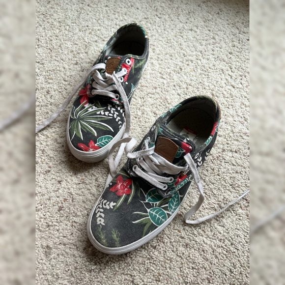 Vans Other - Vans D Chima Ferguson mens aloha print shoes